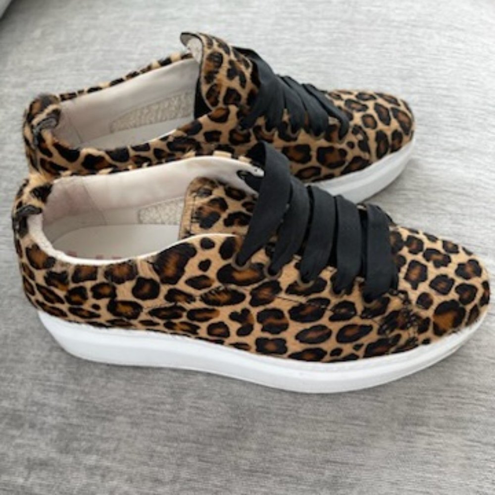 Manebi Seakers Leopard
